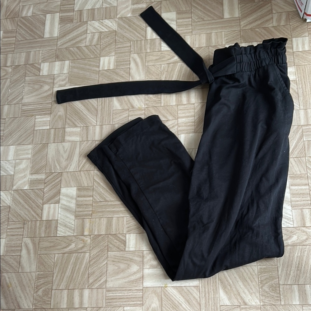 Women’s tie front with pockets